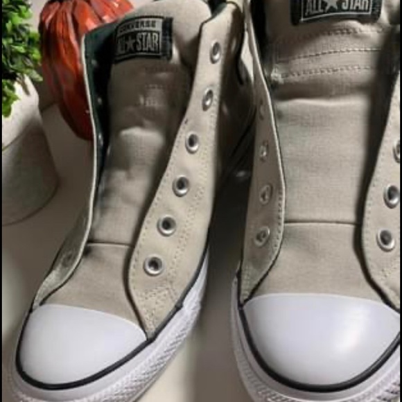 MEN’S•CONVERSE•ALL•STAR⭐️•SIZE 10 MEN•WORN ONCE INDOOR - Picture 2 of 6